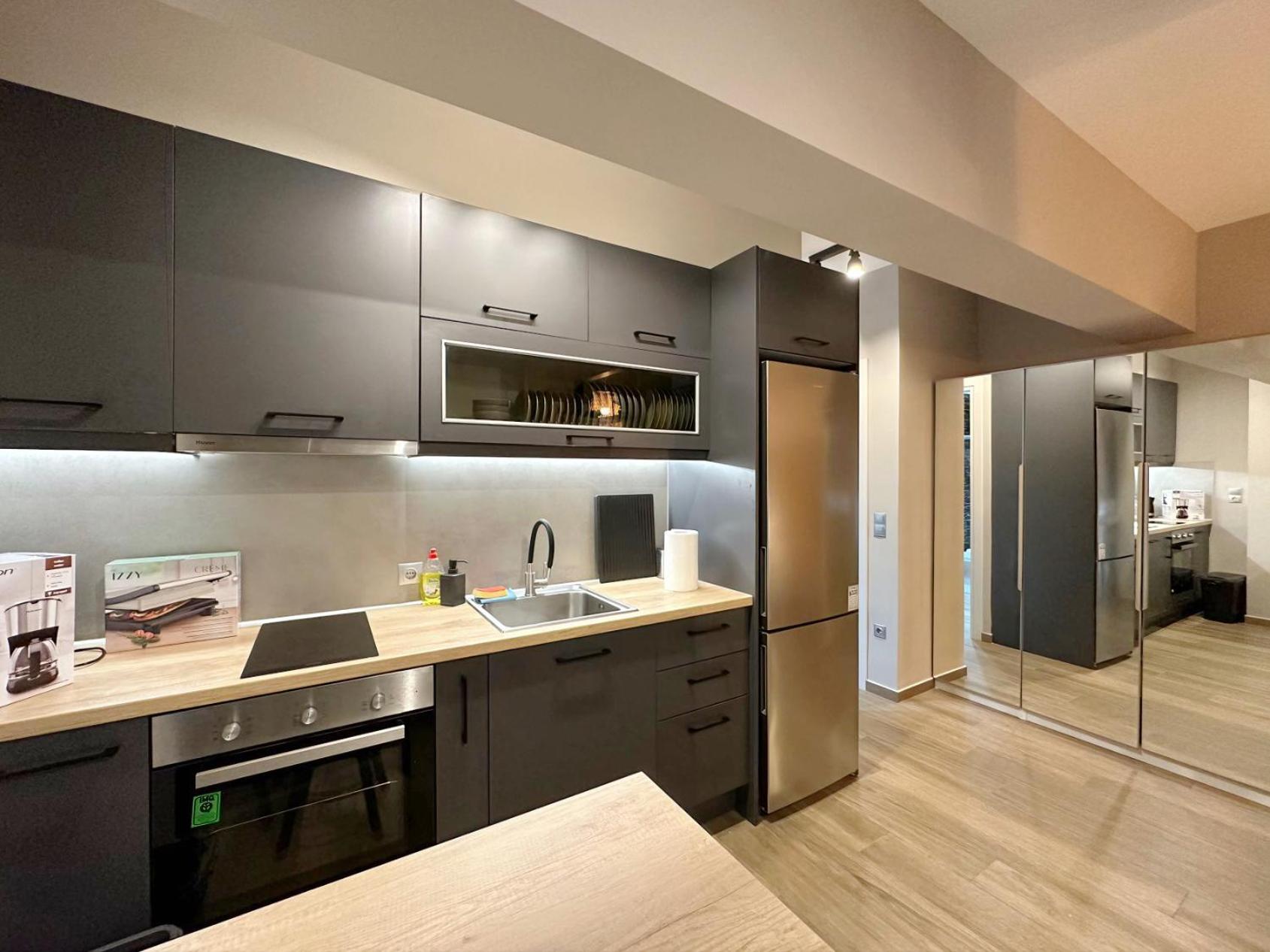Wsd Sfaelou Apartment Hotel Athen Eksteriør bilde